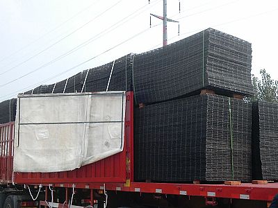 地暖網片通常用1m×2m的規格可以方便運輸和施工